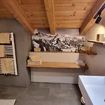 瓦尔德尔豪夫公寓 公寓 *
