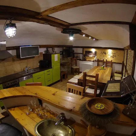 فالديرهوف شقة *